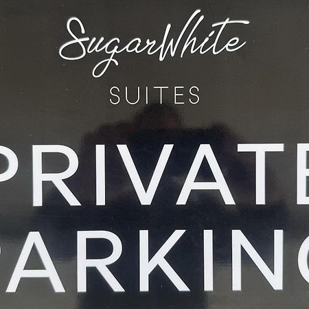Sugarwhite Suites With Private Not Heated Pool Emporio  エクステリア 写真