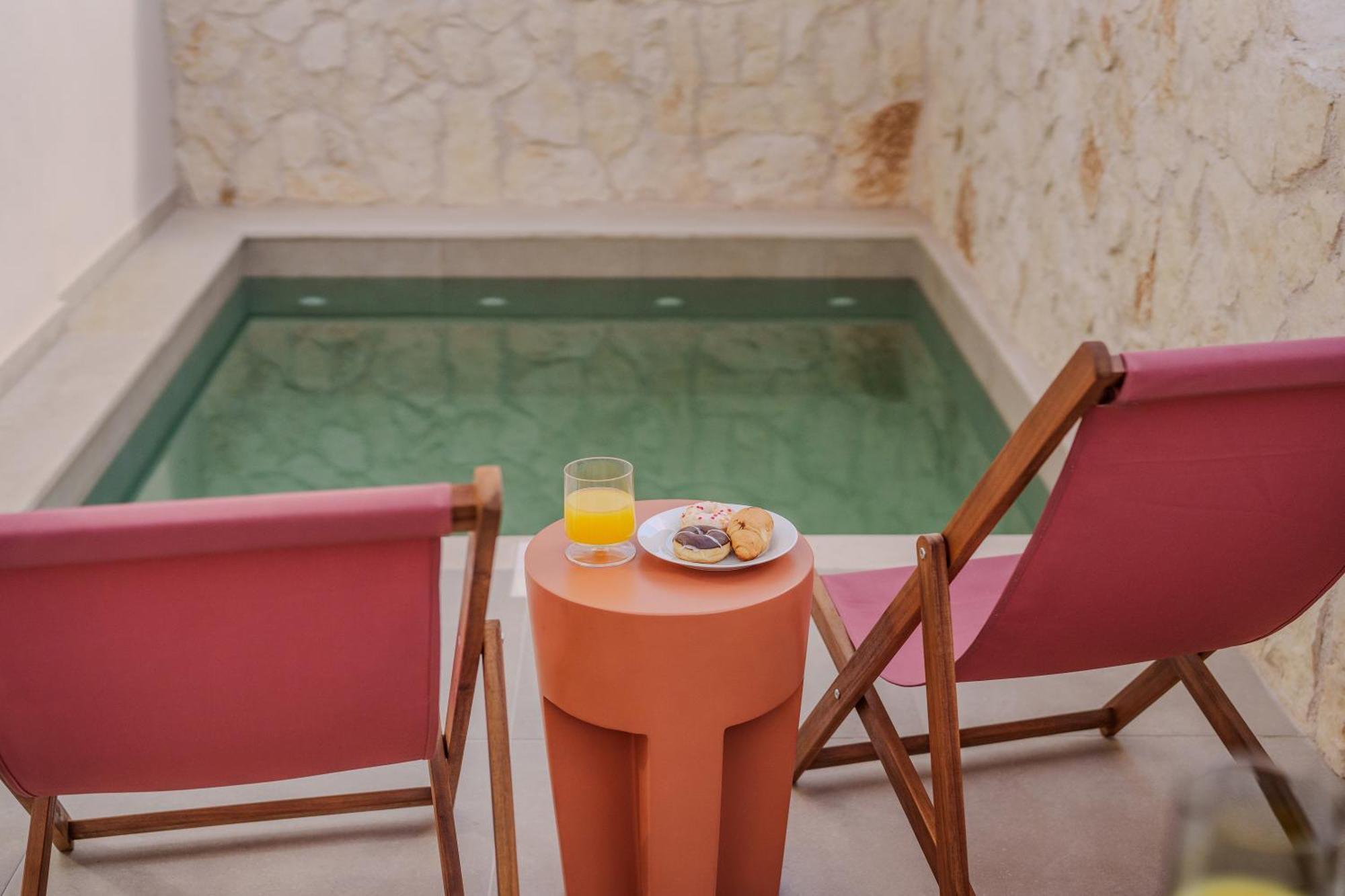 Sugarwhite Suites With Private Not Heated Pool Emporio  エクステリア 写真
