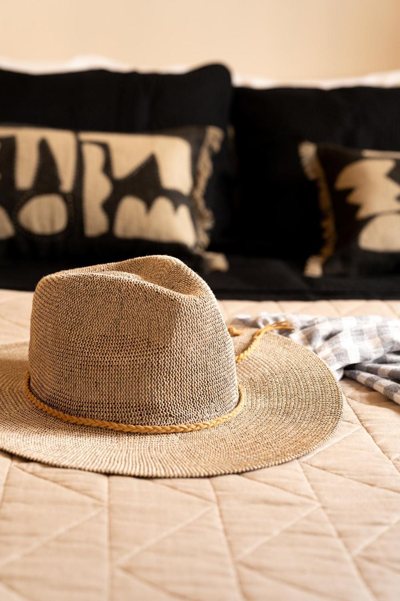Sugarwhite Suites With Private Not Heated Pool Emporio  エクステリア 写真